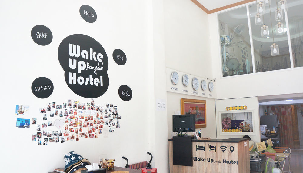Wake Up Hostel Bangkok Banguecoque Exterior foto